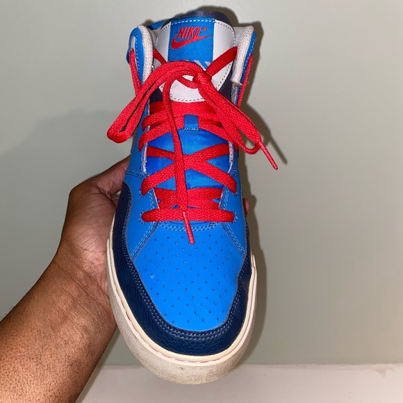 Nike Mids - Picture 2 of 13